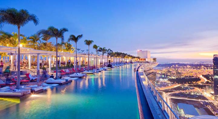 Marna Bay Singapur hotel basen na szczycie budynku