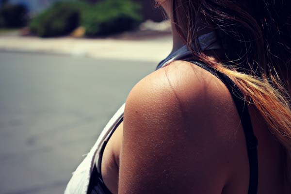 Skóra mlodej kobiety